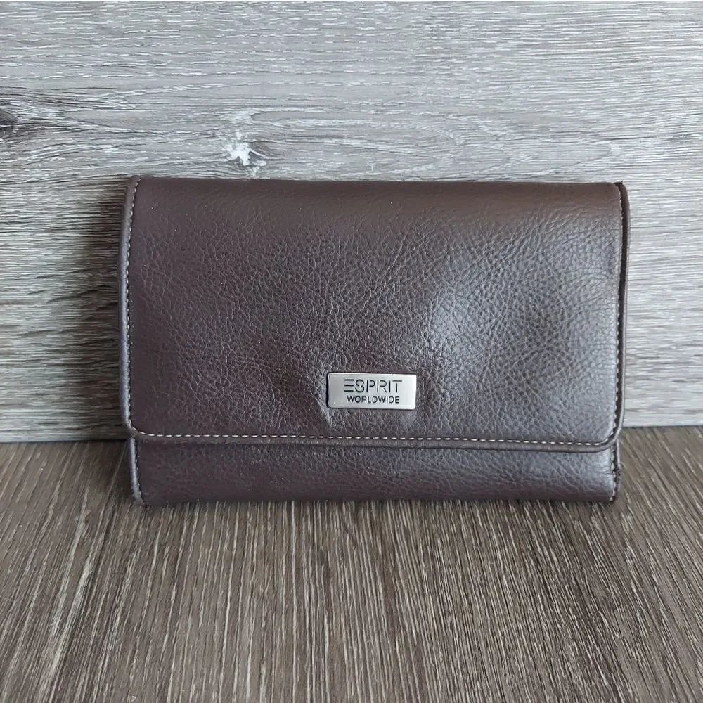 Esprit Vintage Brown Tri Fold Wallet